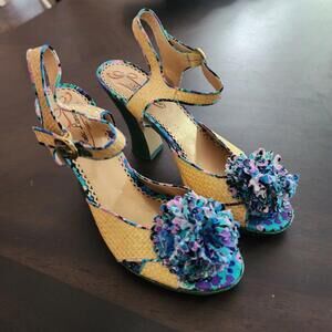 EUC Poetic License Speak Louder Floral & Straw Heels sandals 36.5 6